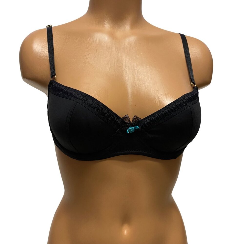 Express Intimates Black Bra Underwire Lace Trim With Bow Accents 34 C NWT